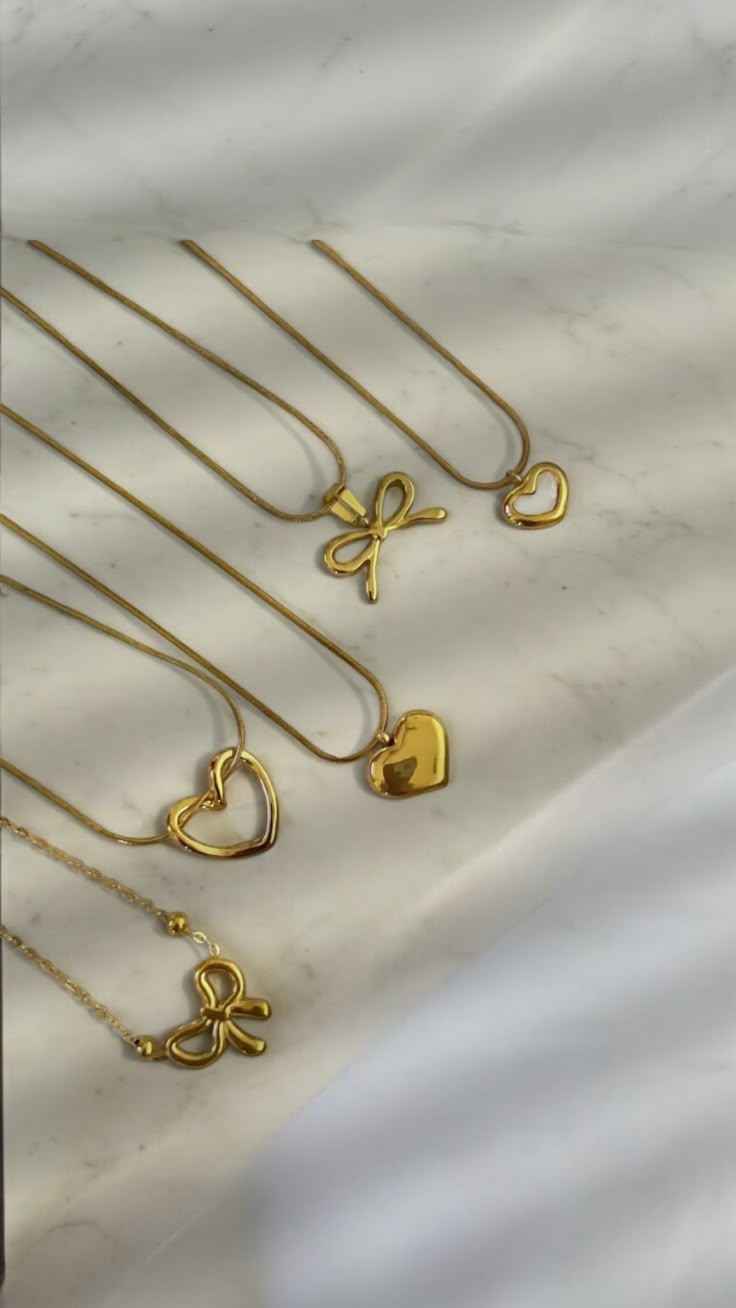 5 Reasons This Emerald Neckchain is the Perfect Everyday Essential | Fine Fusionn