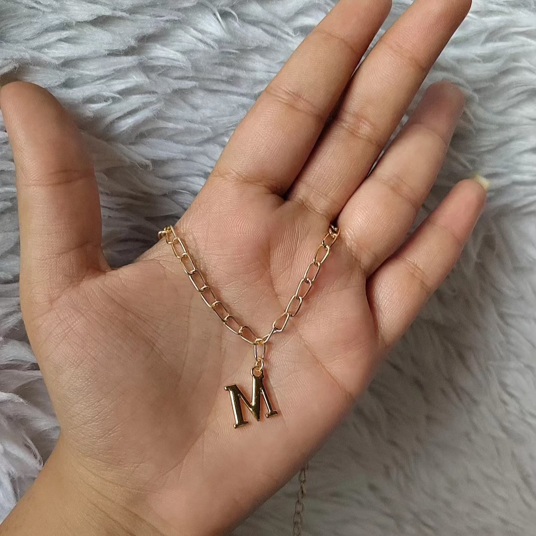 Initial Neckchain