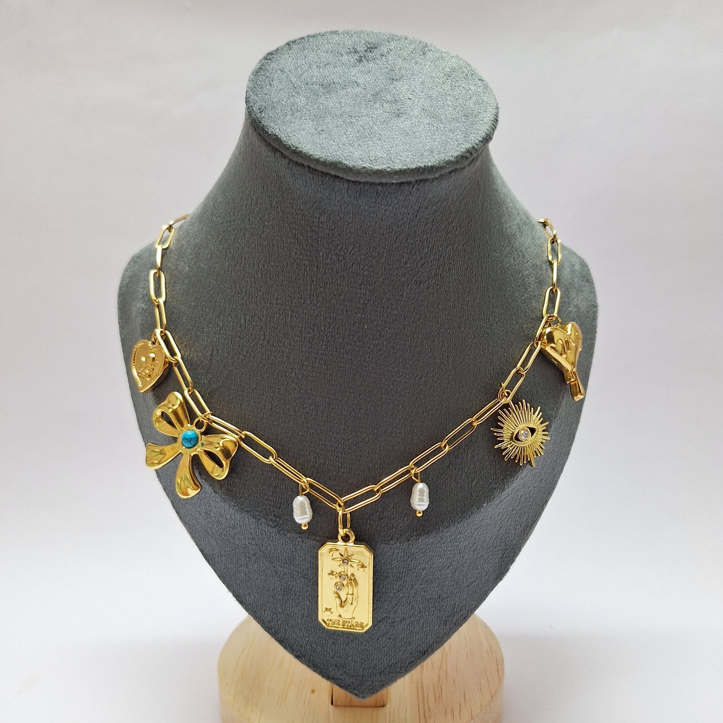 Charmaura Neckchain