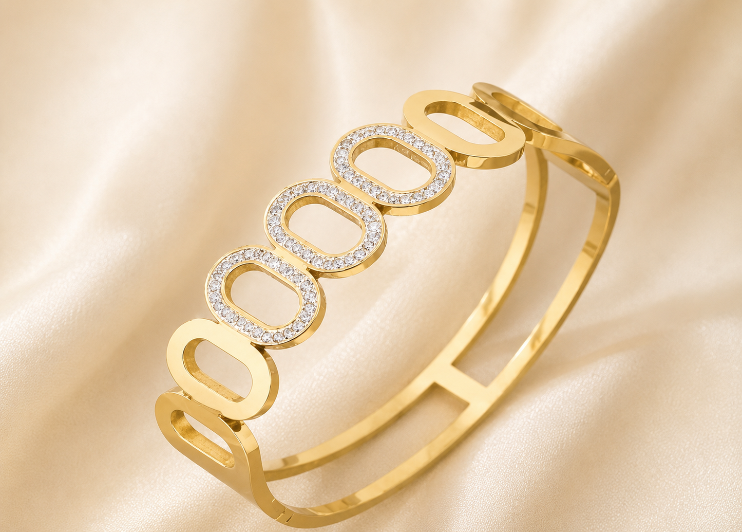 Halo Loop Bangle