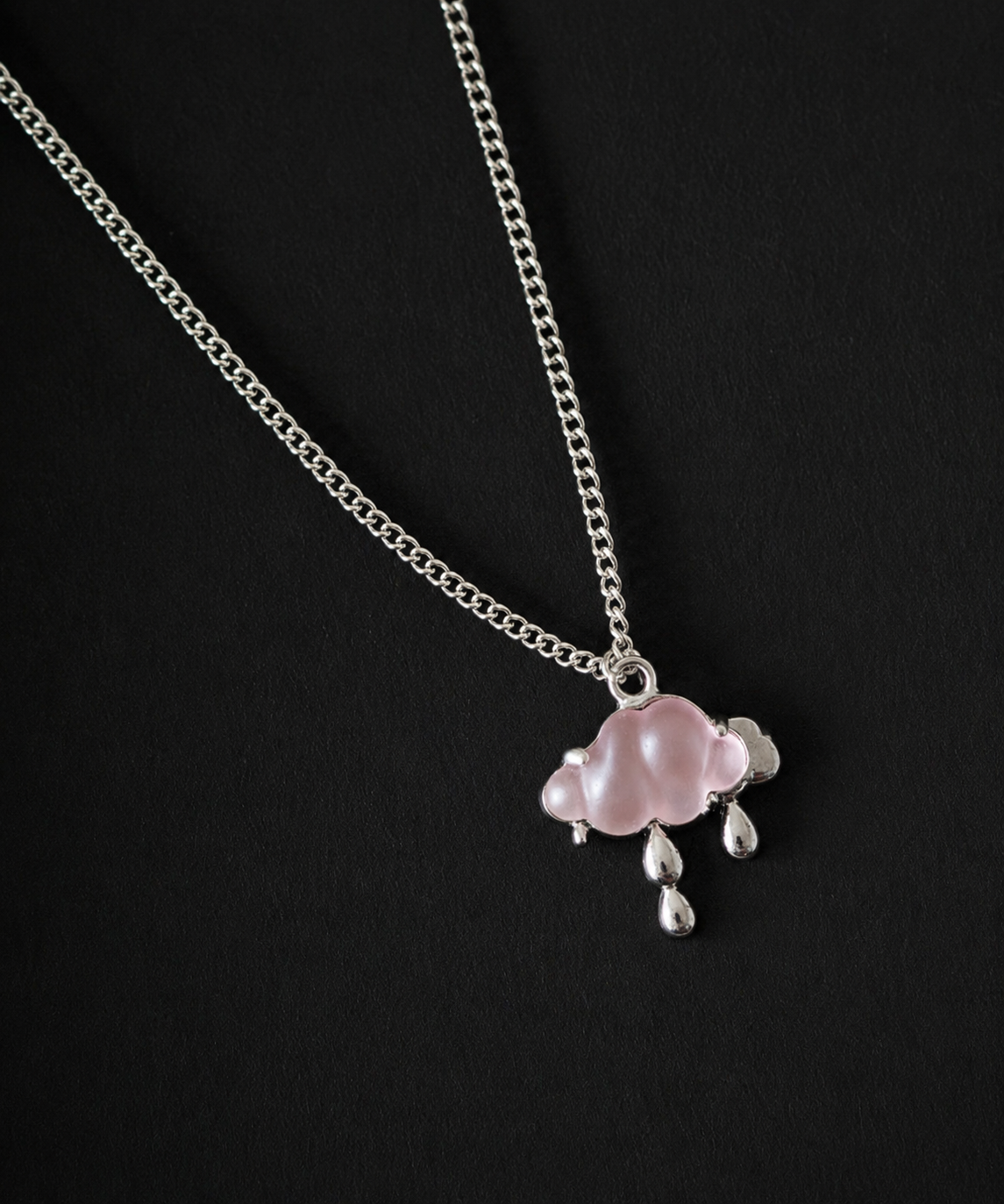 Cloud Kiss Neckchain