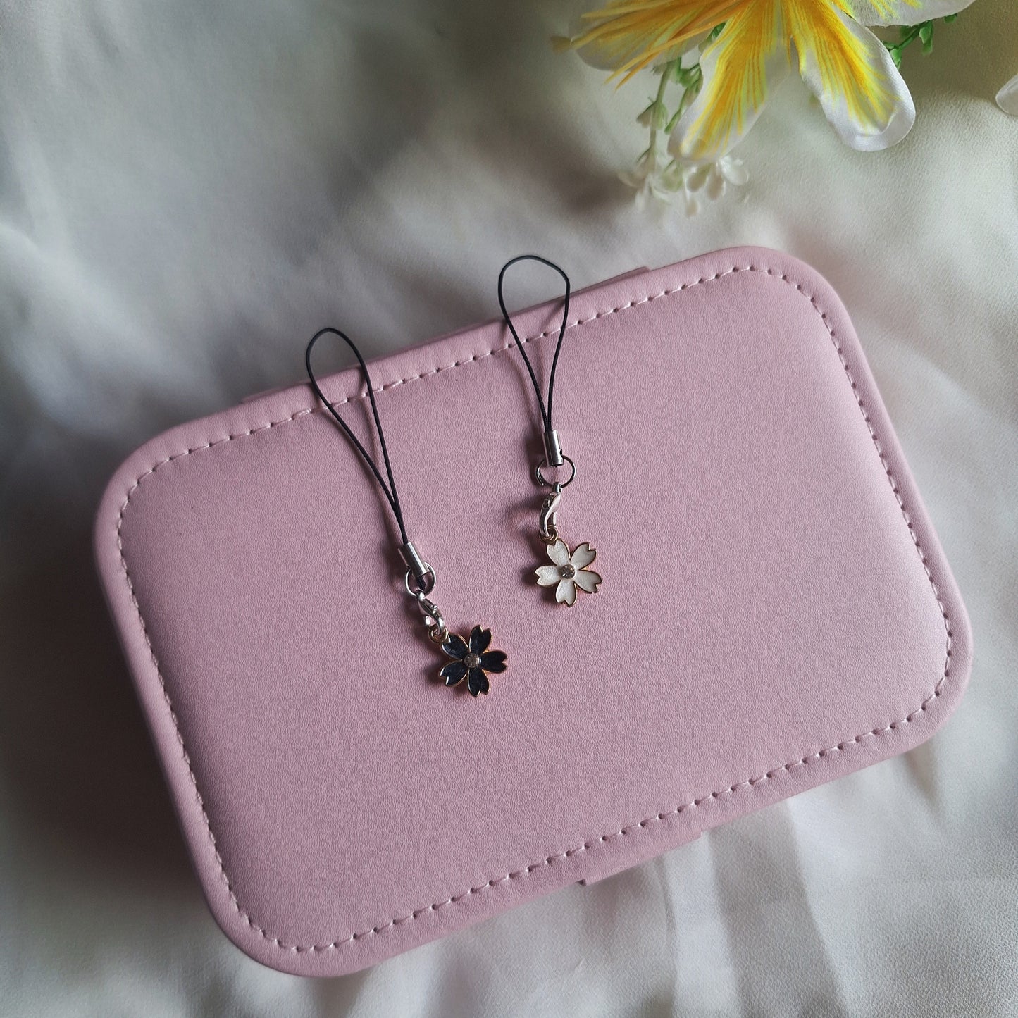 Flower Phone Charms - Fine Fusionn