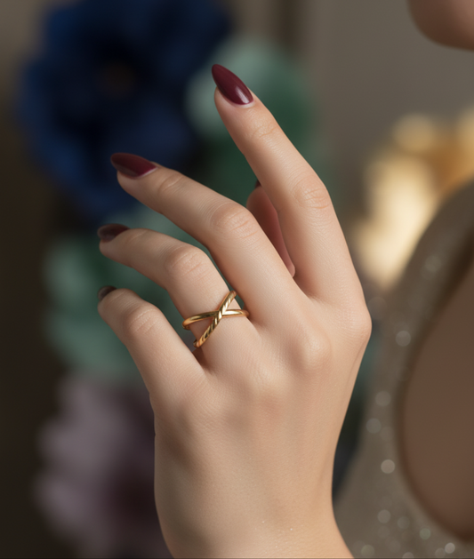Criss Cross Ring (Adjustable)