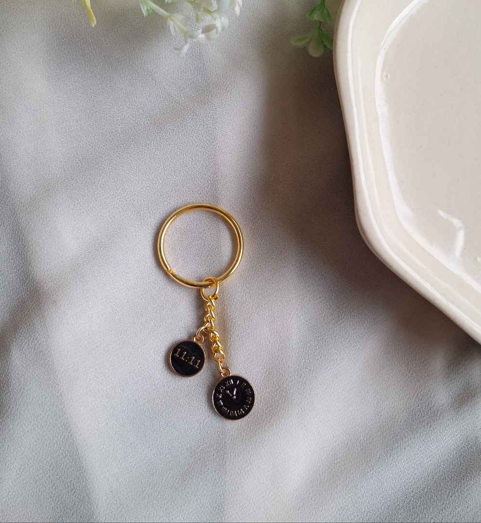 Manifestation Keychain | Fine Fusionn