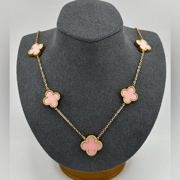 Clover Neckchain
