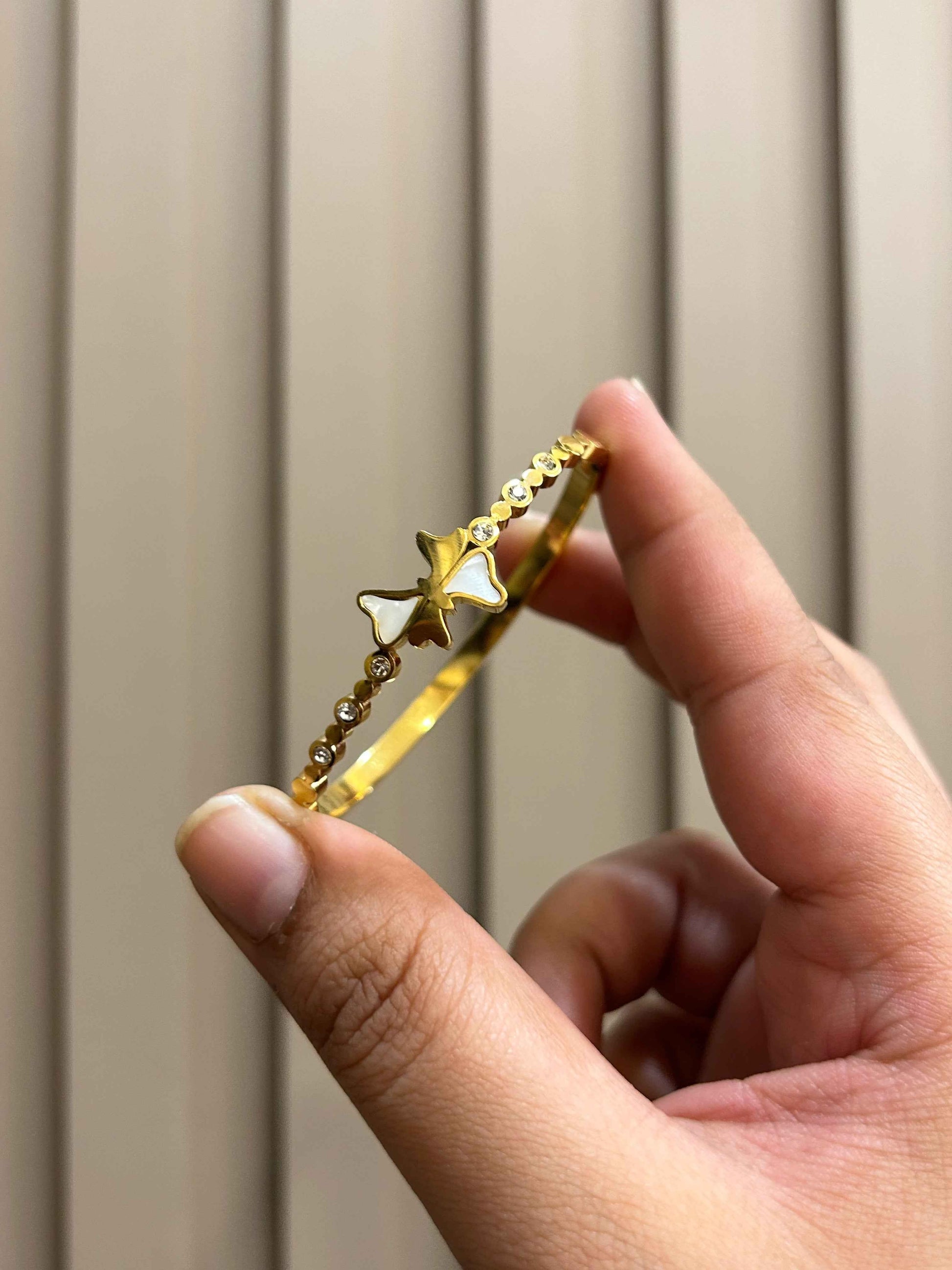 Bow - Thin Wrist / Baby Size Bracelet