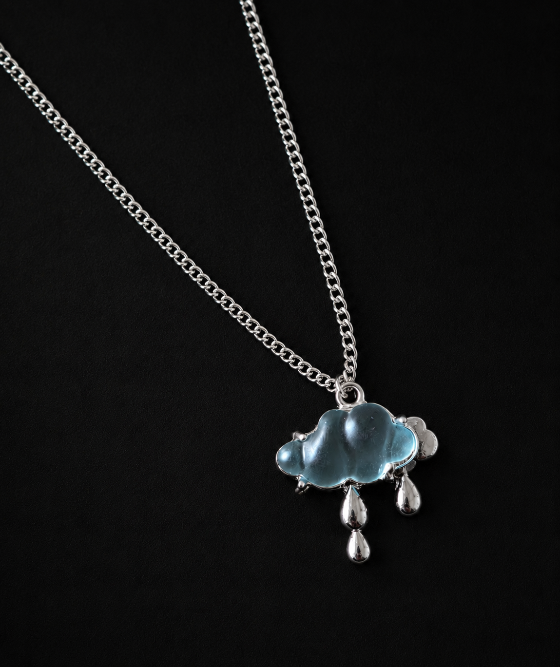Cloud Kiss Neckchain