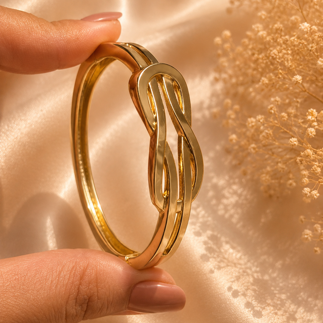 Knot Cuff