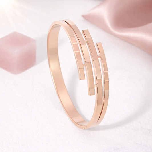 Grace Line Bangle