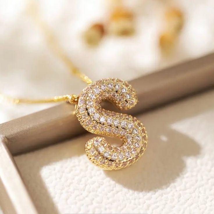 Bubble Initial Neckchain (Diamond)
