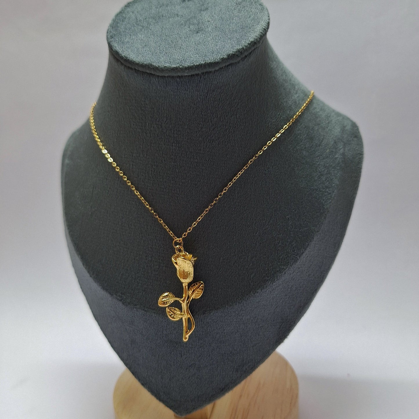 Golden Rose Neckchain