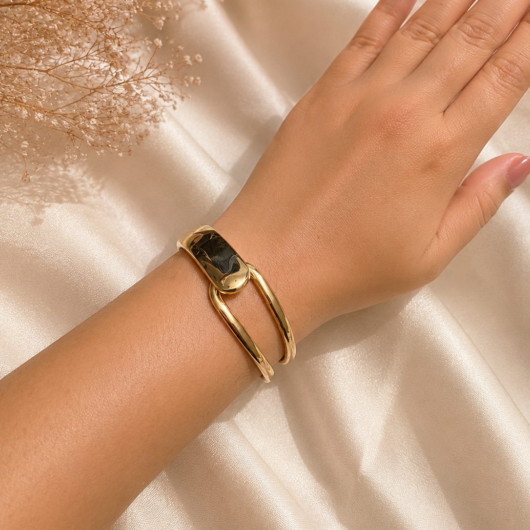 Arc Bracelet