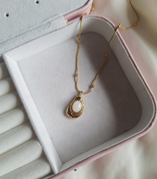 Vintage Whisper Neckchain