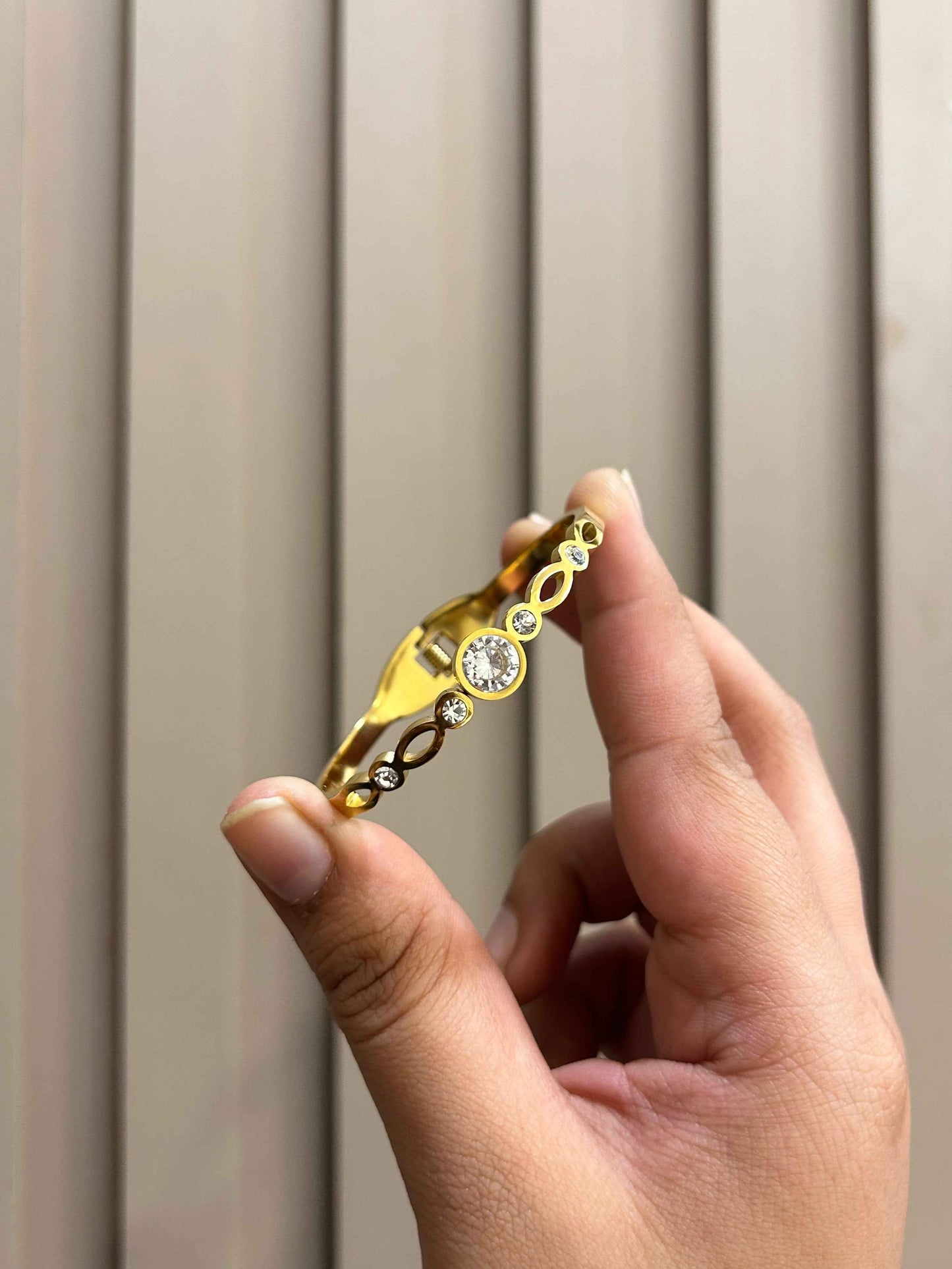 Studded Circle Thin Wrist / Baby Size Bracelet