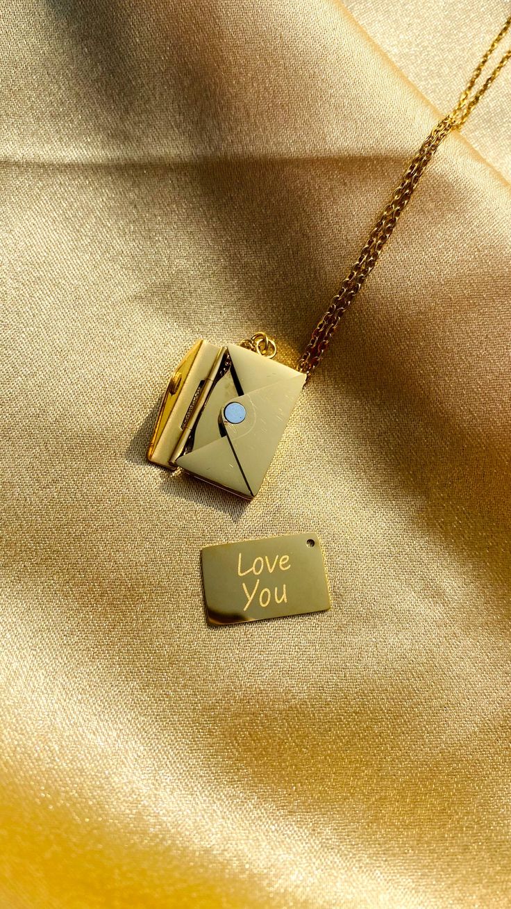 Secret Message Neckchain