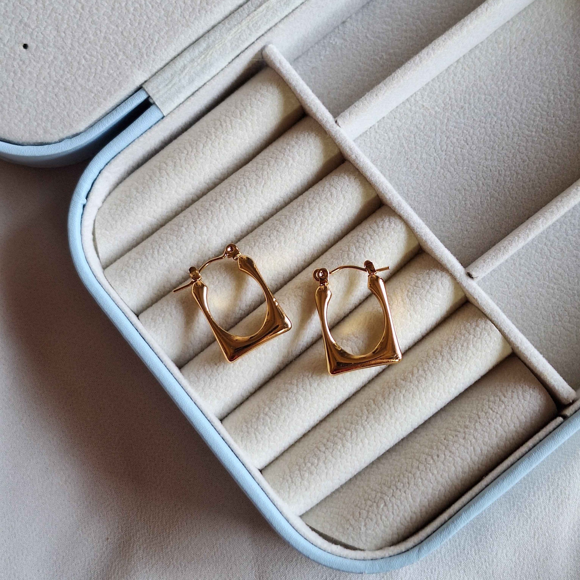 Square Latch Hoops | Fine Fusionn